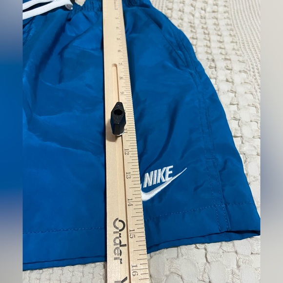 Nike swim / athletic shorts - Picture 6 of 6